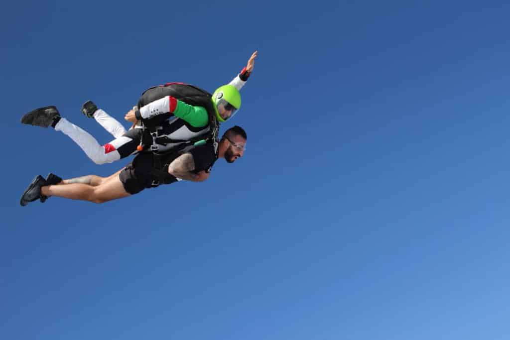 Vivez ensemble le saut en parachute pour un EVG Newton Parachutisme